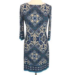 London Times Slinky Shift Dress Knee Length Boat Neck Size 8P Geometric Blue